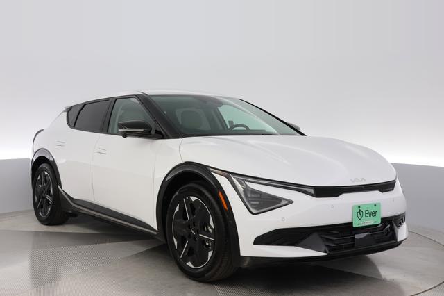 2025 Kia EV6 — photo 10 of 26