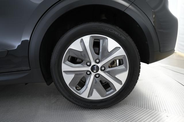 2019 Kia Niro EV — photo 7 of 27
