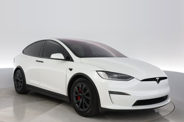 2023 Tesla Model X — photo 10 of 25