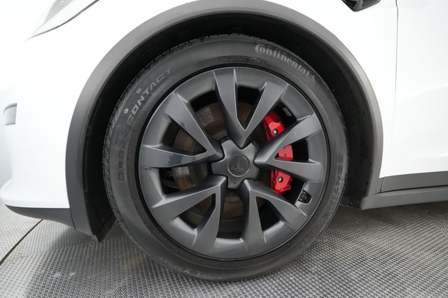 2023 Tesla Model X — photo 16 of 25