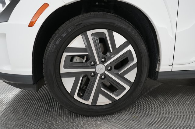 2023 Hyundai Kona Electric — photo 16 of 23