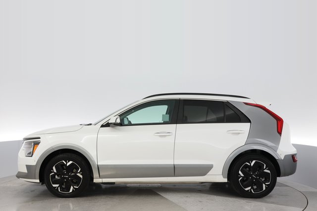 2023 Kia Niro EV — photo 12 of 20