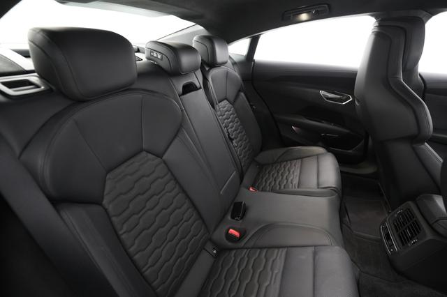 2023 Audi RS e-tron GT — photo 4 of 25