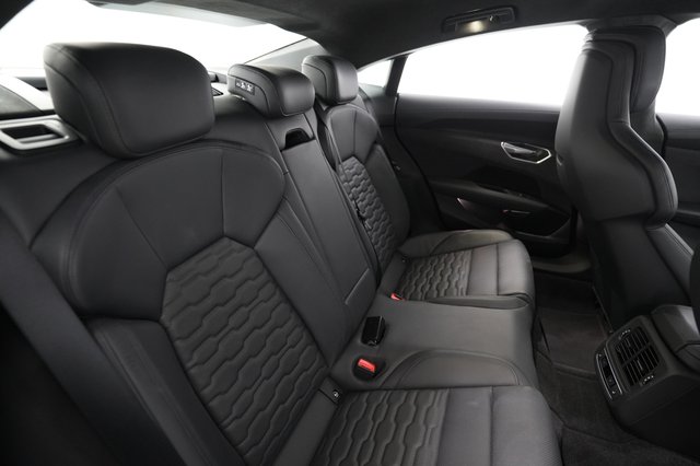 2023 Audi RS e-tron GT — photo 4 of 25