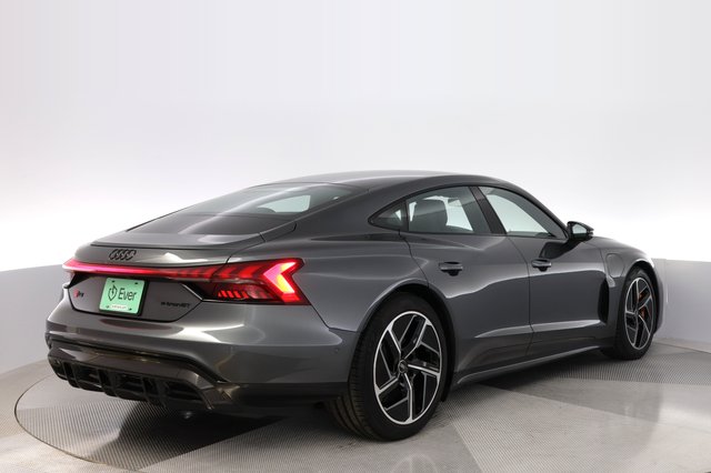2023 Audi RS e-tron GT — photo 2 of 25