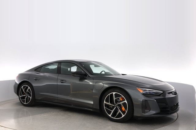 2023 Audi RS e-tron GT — photo 11 of 25