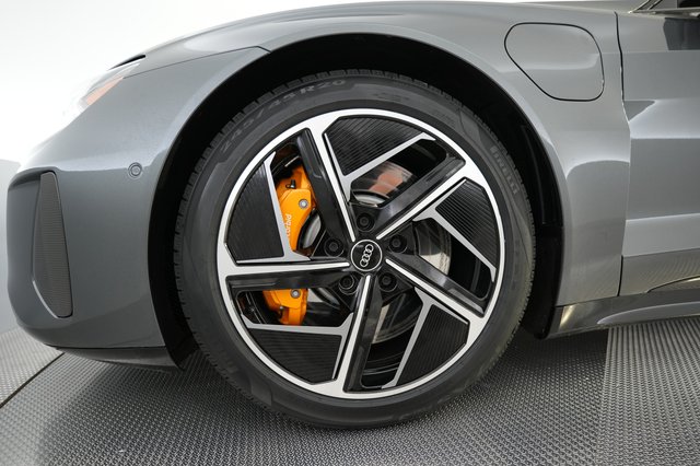 2023 Audi RS e-tron GT — photo 16 of 25