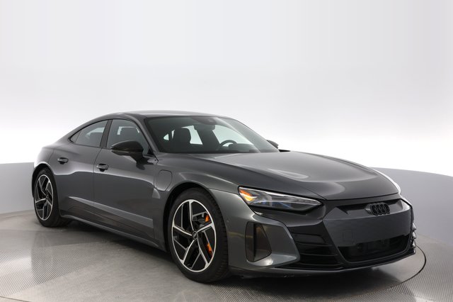 2023 Audi RS e-tron GT — photo 10 of 25