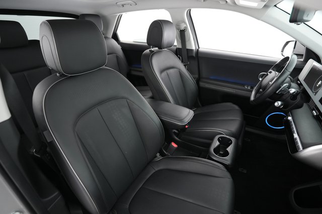 2024 Hyundai IONIQ 5 — photo 18 of 24