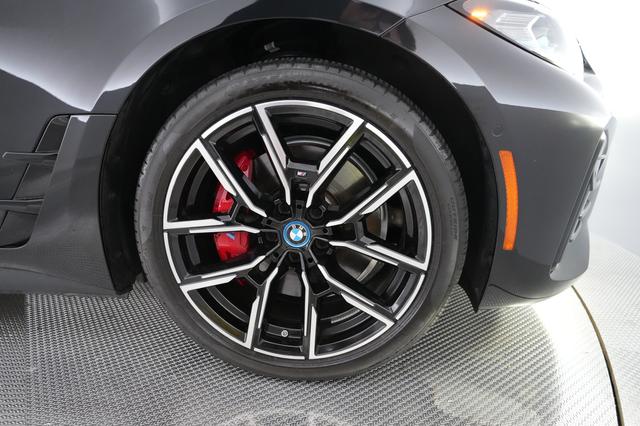 2024 BMW i4 — photo 7 of 20