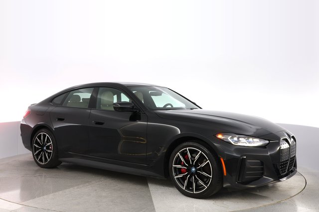 2024 BMW i4 — photo 11 of 20