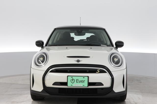 2024 MINI Cooper SE — photo 9 of 22