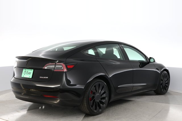 2022 Tesla Model 3 — photo 2 of 24