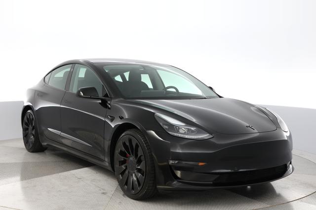 2022 Tesla Model 3 — photo 9 of 24