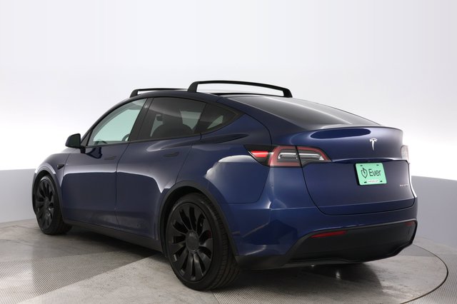 2022 Tesla Model Y — photo 13 of 22