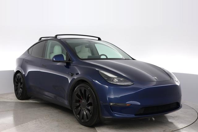 2022 Tesla Model Y — photo 10 of 22