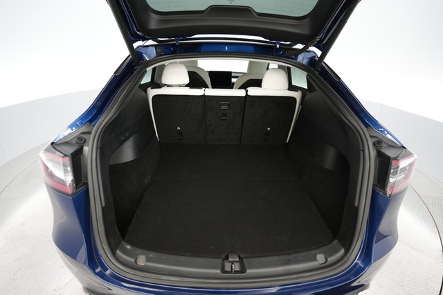 2022 Tesla Model Y — photo 6 of 22