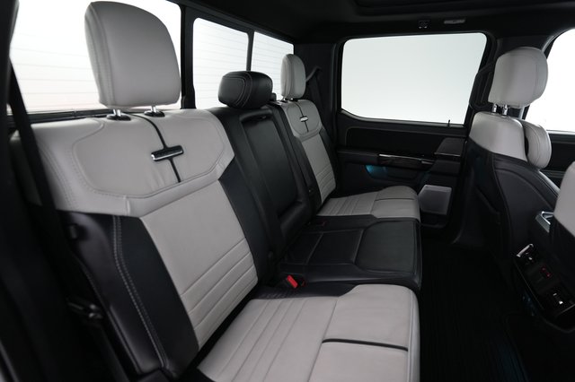 2022 Ford F-150 Lightning — photo 4 of 18