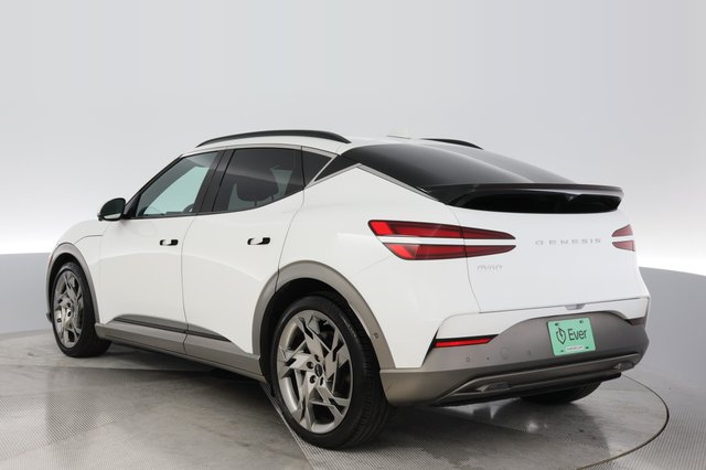 2023 Genesis GV60 — photo 11 of 19