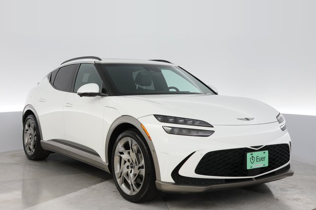 2023 Genesis GV60 — photo 9 of 19