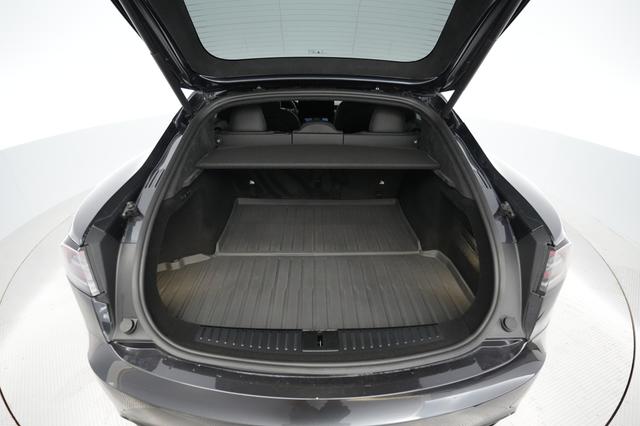2024 Tesla Model S — photo 6 of 22