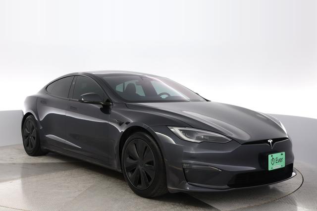 2024 Tesla Model S — photo 10 of 22