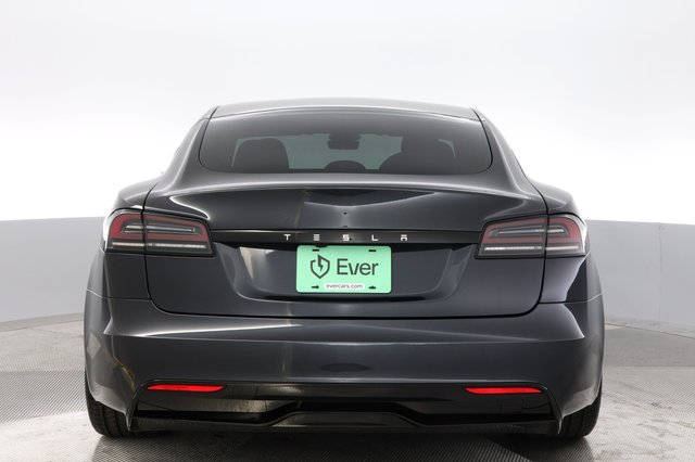 2024 Tesla Model S — photo 12 of 22