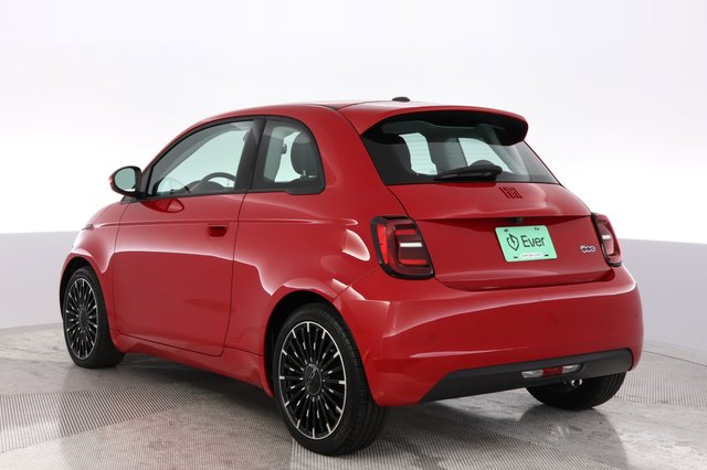 2024 Fiat 500e — photo 13 of 20
