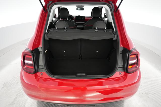 2024 Fiat 500e — photo 6 of 20