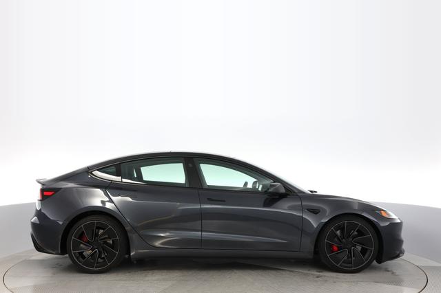 2024 Tesla Model 3 — photo 10 of 27