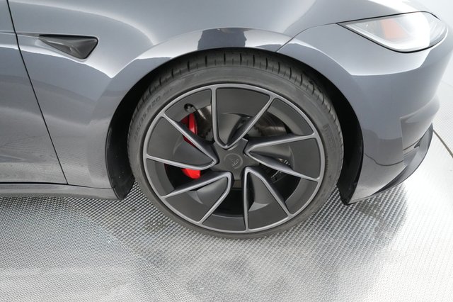 2024 Tesla Model 3 — photo 7 of 27