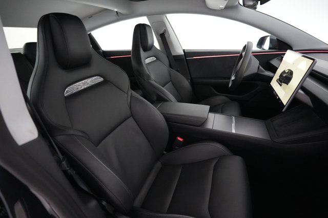 2024 Tesla Model 3 — photo 16 of 27