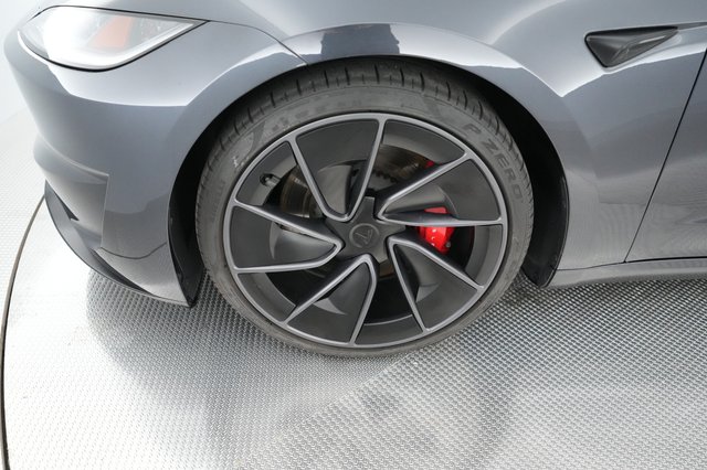 2024 Tesla Model 3 — photo 14 of 27