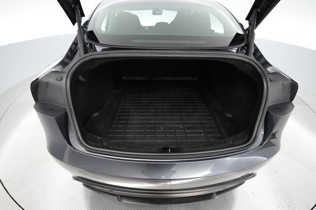 2024 Tesla Model 3 — photo 6 of 27