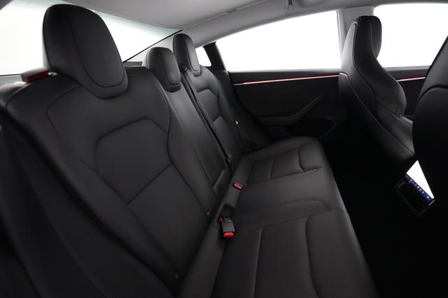 2024 Tesla Model 3 — photo 4 of 27