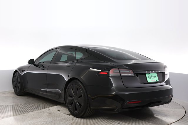 2023 Tesla Model S — photo 13 of 24