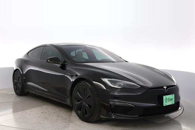 2023 Tesla Model S — photo 10 of 24