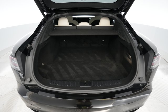 2023 Tesla Model S — photo 6 of 24