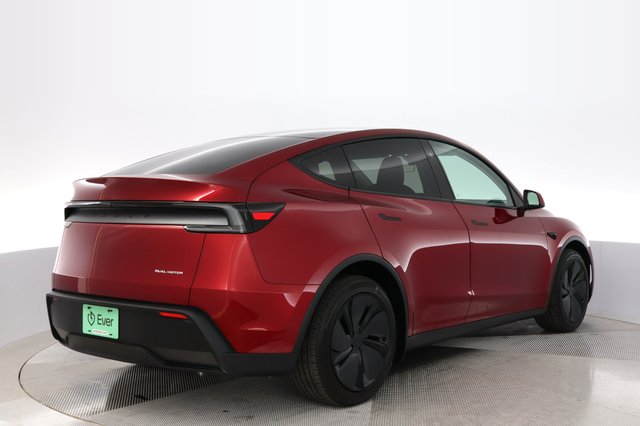 2026 Tesla Model Y — photo 2 of 21