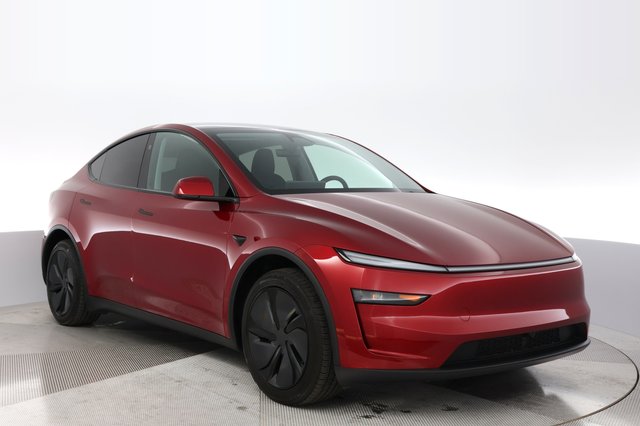 2026 Tesla Model Y — photo 9 of 21