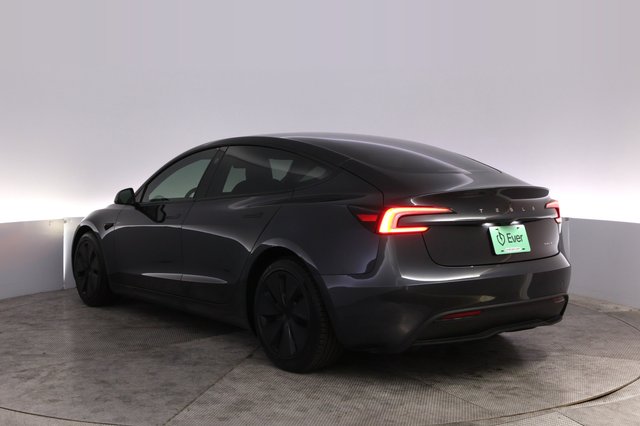 2024 Tesla Model 3 — photo 13 of 24