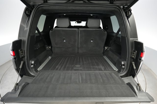 2025 Rivian R1S — photo 6 of 26