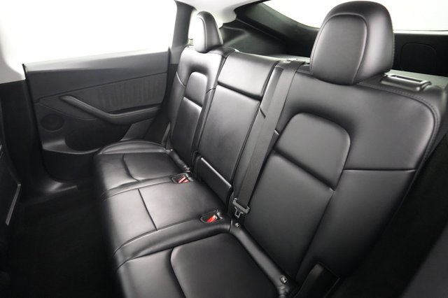 2023 Tesla Model Y — photo 19 of 26