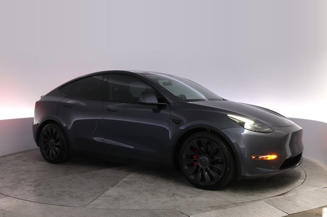 2023 Tesla Model Y — photo 11 of 26