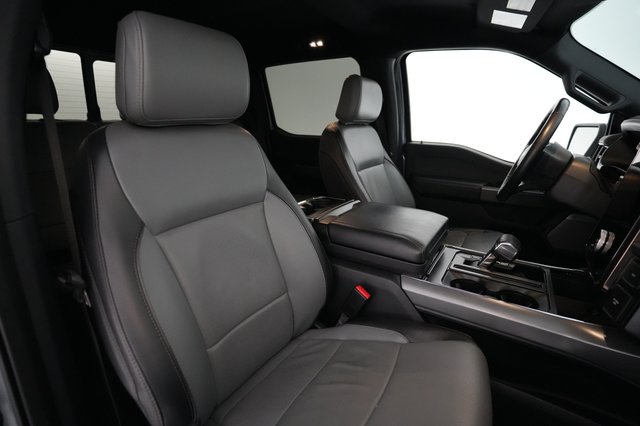 2022 Ford F-150 Lightning — photo 12 of 17
