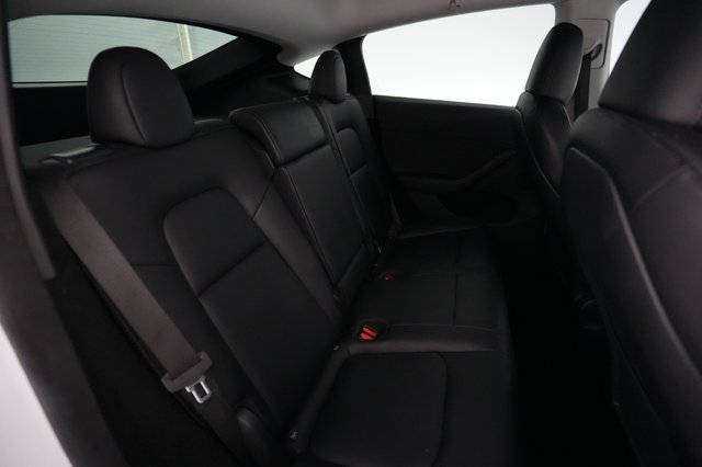 2023 Tesla Model Y — photo 4 of 21