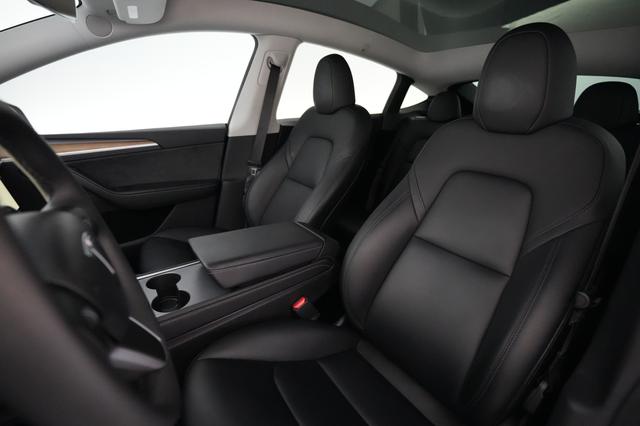 2023 Tesla Model Y — photo 3 of 21
