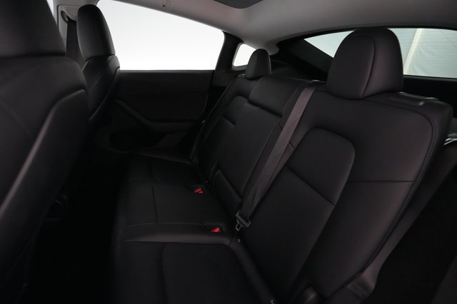 2023 Tesla Model Y — photo 17 of 21