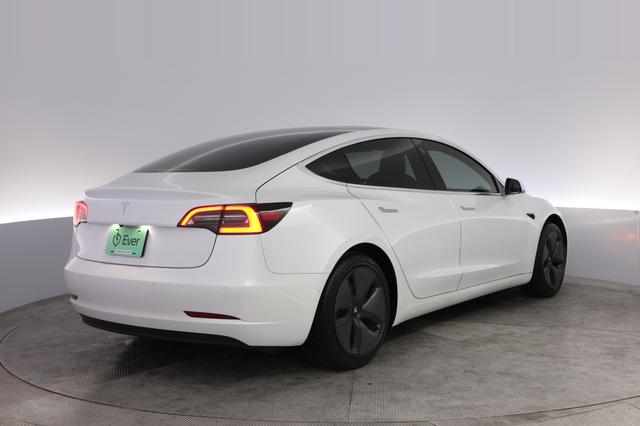 2020 Tesla Model 3 — photo 2 of 25
