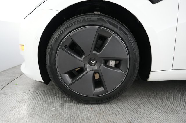 2021 Tesla Model 3 — photo 15 of 24